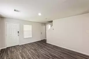 19419 Plantation Maple Dr, Katy, TX 77449 - Photo 5