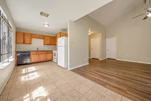 3111 Overcross Dr, Houston, TX 77045 - Photo 9