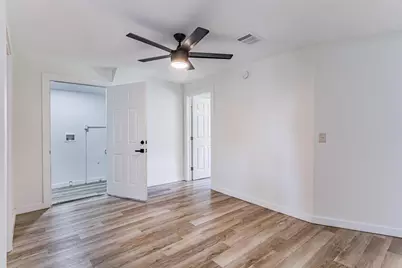 3913 Ball, Galveston, TX 77550 - Photo 9