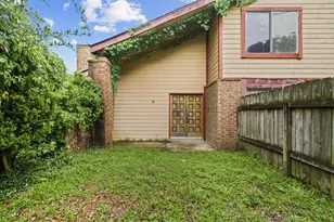 12807 Grand Cross Ln, Houston, TX 77072 - Photo 3