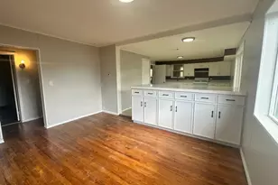 918 W 5th St, Freeport, TX 77541 - Photo 7