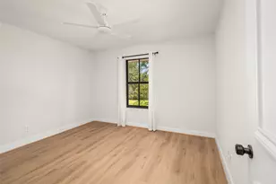 10830 Burgoyne Rd, Houston, TX 77042 - Photo 33