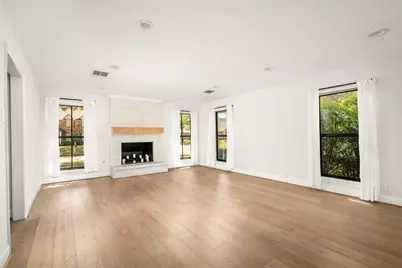 10830 Burgoyne Road, Houston, TX 77042 - Photo 23