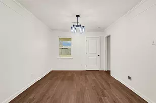 435 Bayou View Dr, Seabrook, TX 77586 - Photo 9