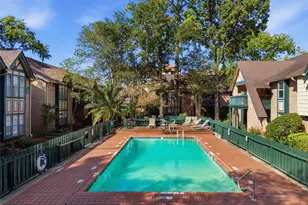8289 Kingsbrook Rd, Houston, TX 77024 - Photo 29