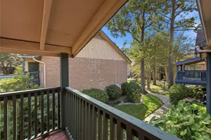 8289 Kingsbrook Rd, Houston, TX 77024 - Photo 3