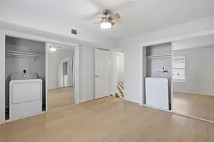 8289 Kingsbrook Rd, Houston, TX 77024 - Photo 25