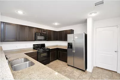 16020 Sweetwater Fields Lane, Tomball, TX 77377 - Photo 9