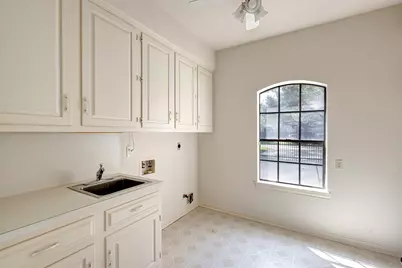 13714 Cottrell Court, Houston, TX 77077 - Photo 17