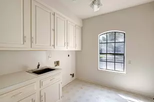 13714 Cottrell Ct, Houston, TX 77077 - Photo 17