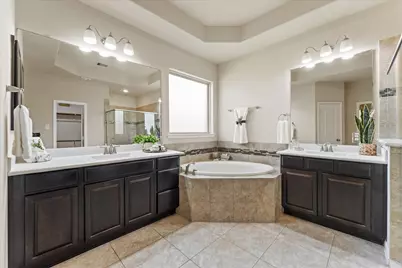 18130 Millau Viaduct Way, Houston, TX 77044 - Photo 33