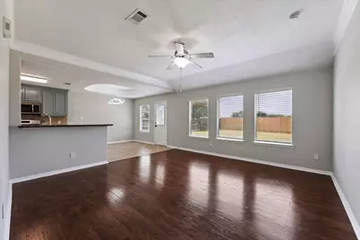 617 Mockingbird Street, Navasota, TX 77868 - Photo 7