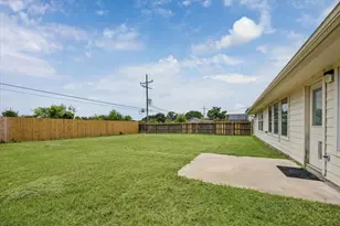 617 Mockingbird St, Navasota, TX 77868 - Photo 21