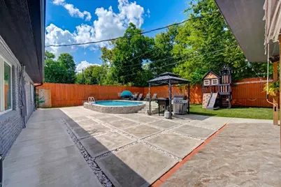 8910 Marinette Drive, Houston, TX 77074 - Photo 35