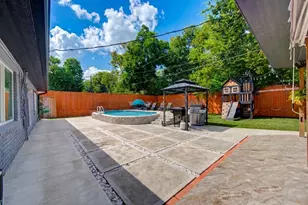 8910 Marinette Dr, Houston, TX 77074 - Photo 35