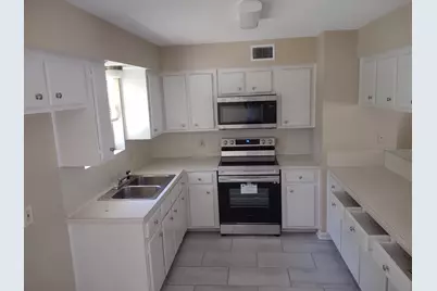 102 Libby Circle, Willis, TX 77378 - Photo 9