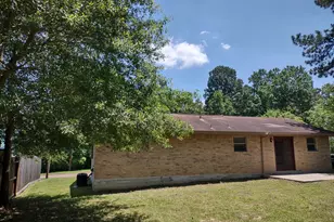 102 Libby Cir, Willis, TX 77378 - Photo 25