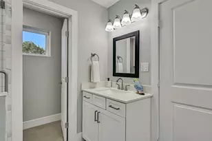 1519 Bayou Shore Dr, Galveston, TX 77551 - Photo 31