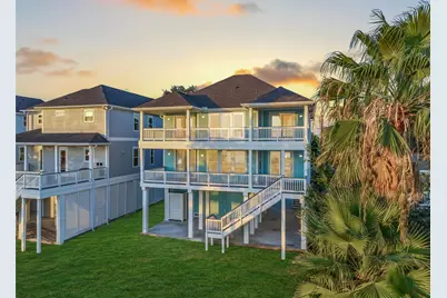 1519 Bayou Shore Drive, Galveston, TX 77551 - Photo 3