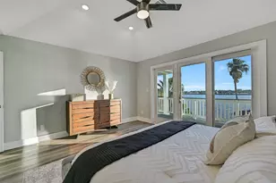 1519 Bayou Shore Dr, Galveston, TX 77551 - Photo 39