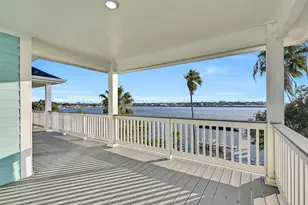 1519 Bayou Shore Dr, Galveston, TX 77551 - Photo 41