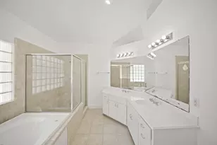 8690 Meadowcroft Dr, Houston, TX 77063 - Photo 29