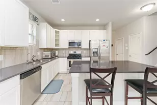 7002 Victorville Dr, Rosharon, TX 77583 - Photo 5