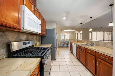 2423 Prides Crossing Road, Houston, TX 77067 - Photo 13