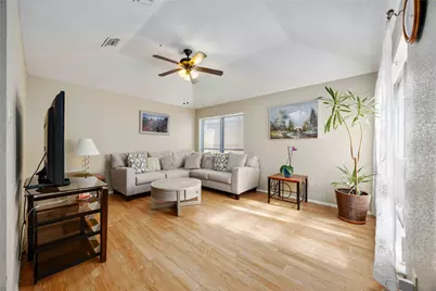 2423 Prides Crossing Road, Houston, TX 77067 - Photo 3