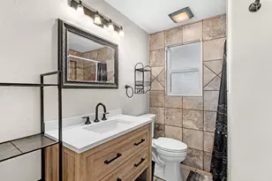 258 Barracuda St, Hitchcock, TX 77563 - Photo 27