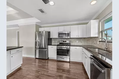 258 Barracuda Street, Hitchcock, TX 77563 - Photo 13