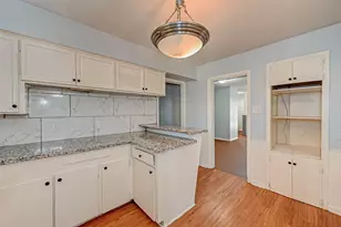 2946 Dragonwick Dr, Houston, TX 77045 - Photo 17