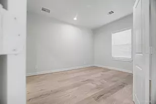 3033 Hicks St, Houston, TX 77007 - Photo 7