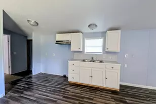 205 Curry St, Livingston, TX 77351 - Photo 5