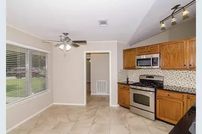 6910 Brockington Drive, Katy, TX 77494 - Photo 5