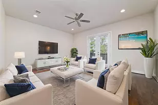 1917 W 15th St, Houston, TX 77008 - Photo 13