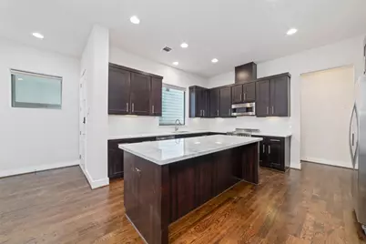 1917 W 15th Street #A, Houston, TX 77008 - Photo 5