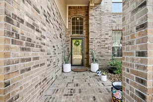 437 Holly Branch Ln, League City, TX 77565 - Photo 3