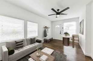 415 Fairview Ave, Houston, TX 77006 - Photo 1