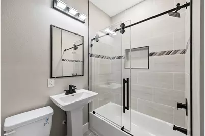 5949 Collingsworth Street, Houston, TX 77026 - Photo 19