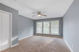 10502 Royal Oaks Dr, Houston, TX 77016 - Photo 11