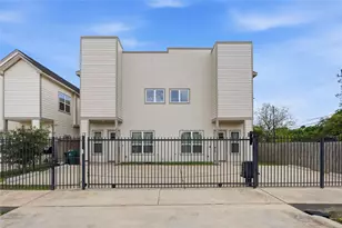 9320 Coffee St, Houston, TX 77033 - Photo 1