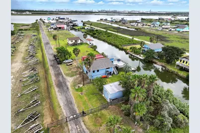 7215 Beau Rue Street, Hitchcock, TX 77563 - Photo 41