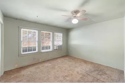 323 Harbert Street, Columbus, TX 78934 - Photo 17