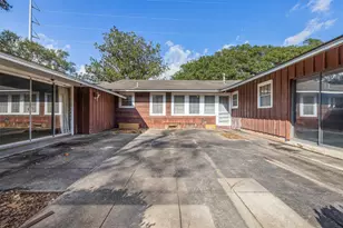 323 Harbert St, Columbus, TX 78934 - Photo 21