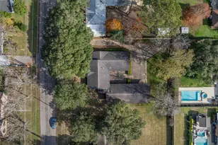 323 Harbert St, Columbus, TX 78934 - Photo 25