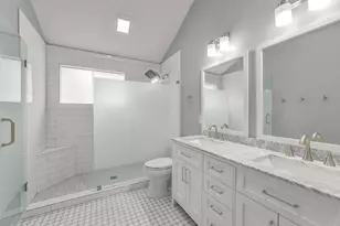22 E New Avery Pl, Spring, TX 77382 - Photo 37
