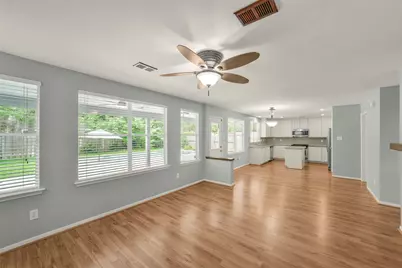 22 E New Avery Place, Spring, TX 77382 - Photo 9