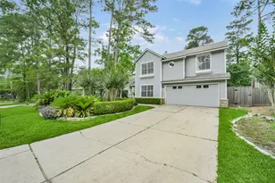 22 E New Avery Pl, The Woodlands, TX 77382 - Photo 1