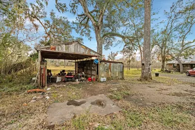 209 River Road, Angleton, TX 77515 - Photo 29